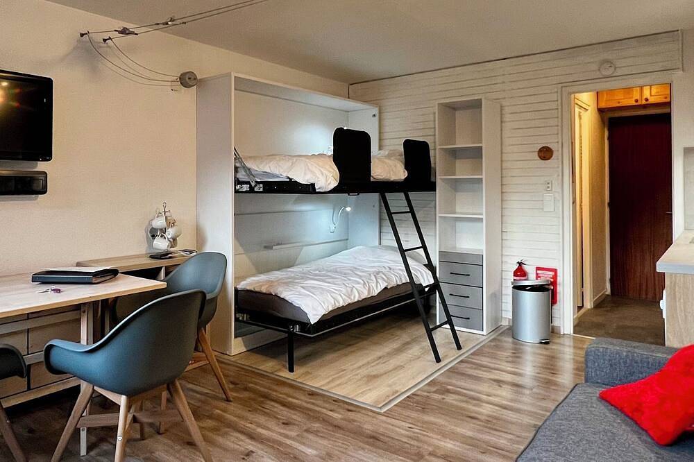 Apartamento entero, Mountain studio in the center of Les Carroz, ideal for couples and small families. in Les Carroz, Arâches-la-Frasse