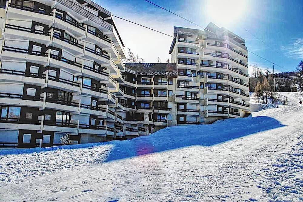 Apartamento entero, Descuento En La Estación Risoul 1850 De 150 A 650 Euros in Station de Risoul, Risoul