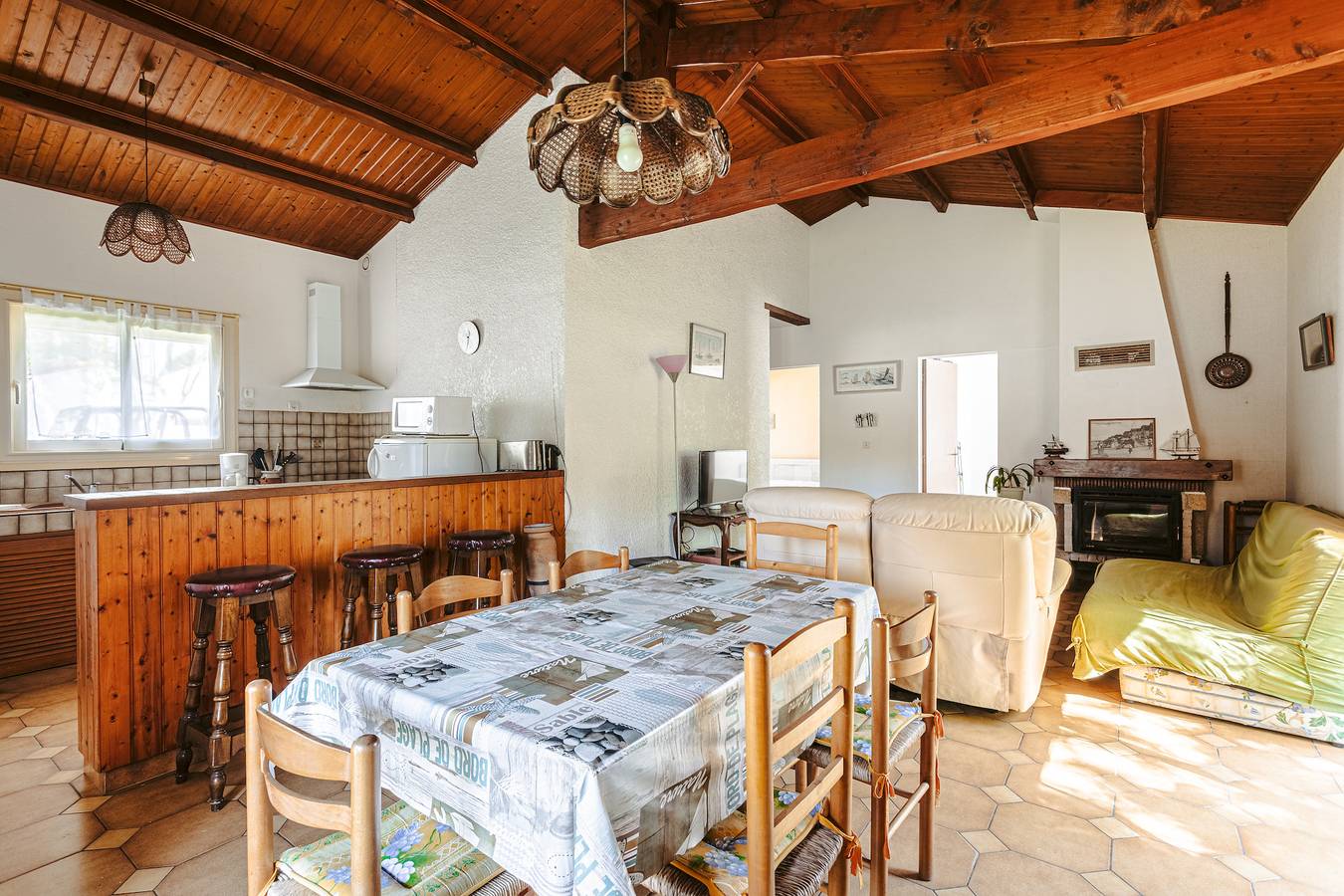 Charmante Maison Indépendante avec Terrasse, Jardin, Garage à 5 Min des Plages in Saint-Trojan-les-Bains, Côte de Beauté
