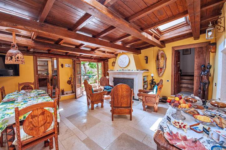 Bed and breakfast per 3 persone, con Terrazza e Giardino nonché Panorama a L'Aquila