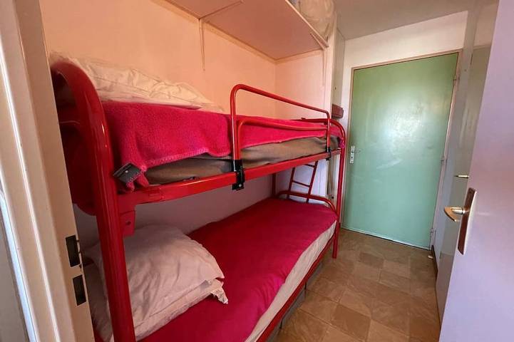 Gîte pour 4 personnes, avec piscine et terrasse, animaux acceptés dans Plage du pont tournant - 3