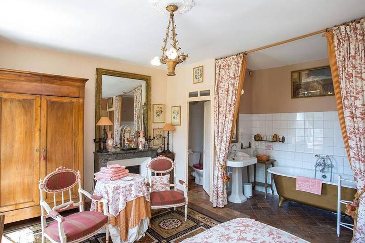 Location de vacances pour 2 personnes, avec jardin et piscine à Suèvres - 2