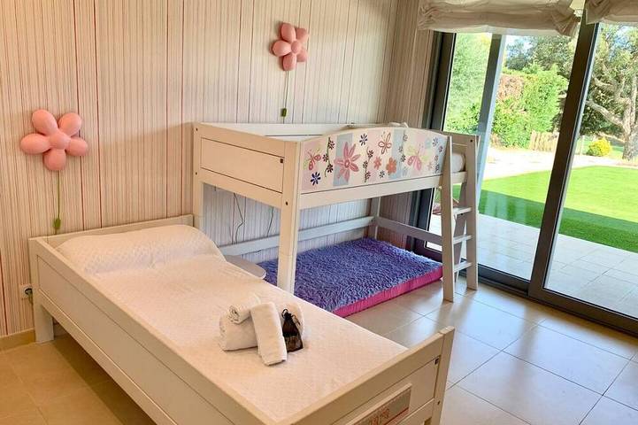 Location de vacances pour 8 personnes, avec jacuzzi et jardin à Peralada - 3