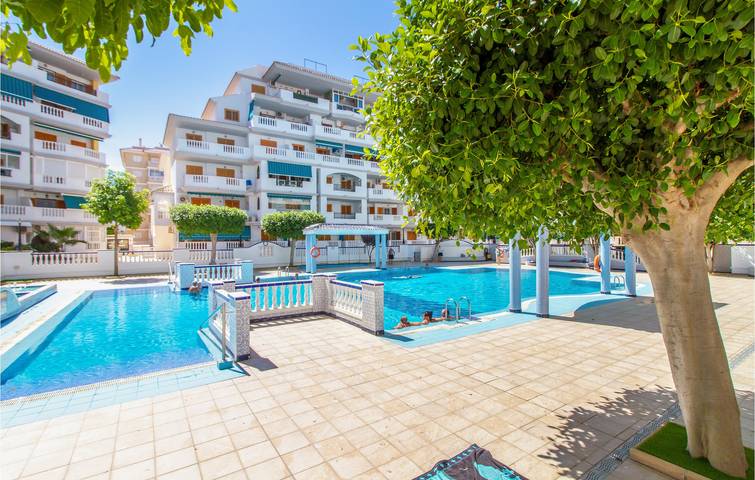 Apartamento de vacaciones para 4 personas, con terraza y piscina - 1