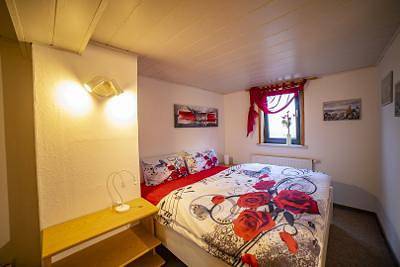 Hütte für 4 Personen, mit Balkon/Terrasse und Terrasse sowie Garten am Rennsteig