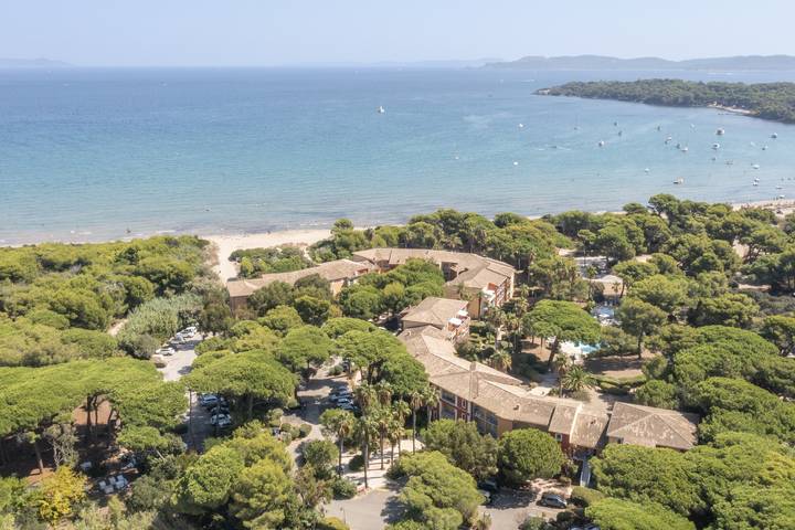 Studio für 4 Personen, mit Balkon und Terrasse sowie Garten und Kinderpool in Giens