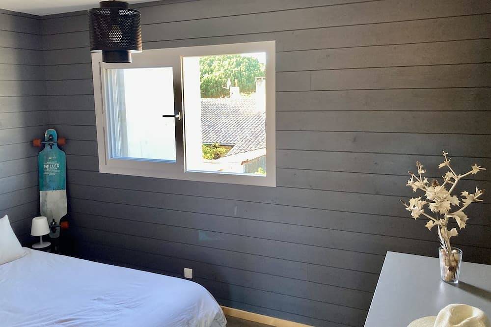 Neues Architektenhaus mit Jacuzzi ein Paar Schritte vom Meer in Hourtin, Lesparre-Médoc und Umgebung