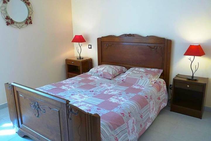 Gîte pour 5 personnes, avec Terrasse et Jardin dans Asnières-sur-Nouère - 2
