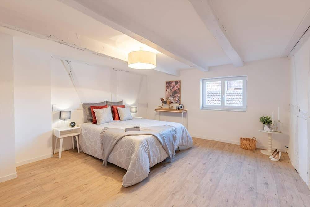 La Maison « Schmoutz 💋 » Elegant Alsatian house dating from 1752 in Forstheim, Wissembourg region