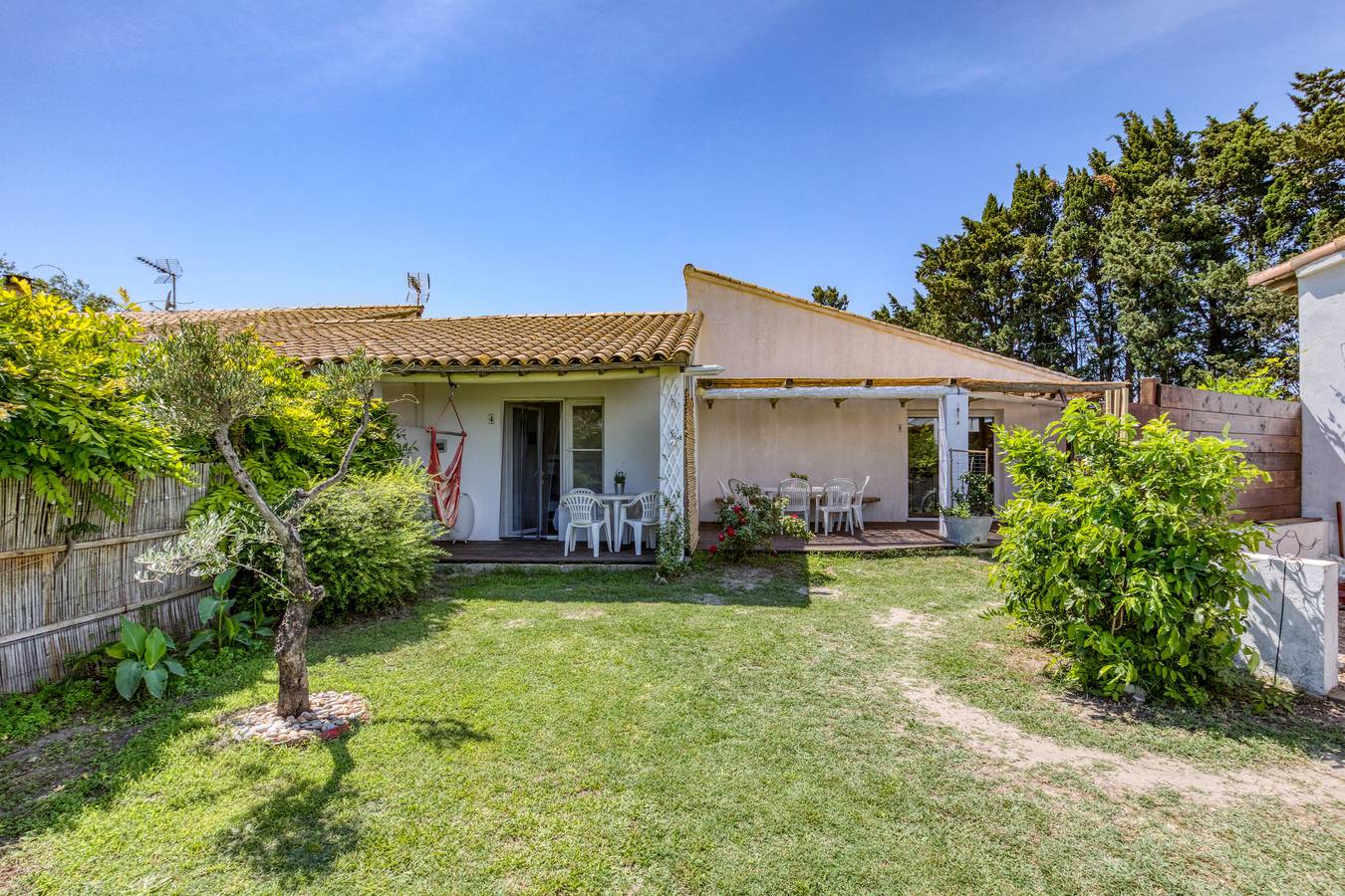 Le Mas Des Cypres ensemble de 4 mazets in Saintes-Maries-de-la-Mer, Région d'Arles