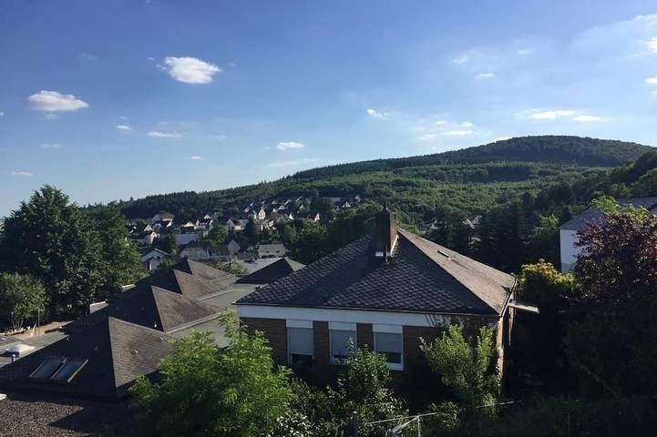 Ferienwohnung für 4 Personen, mit Balkon am Laacher See