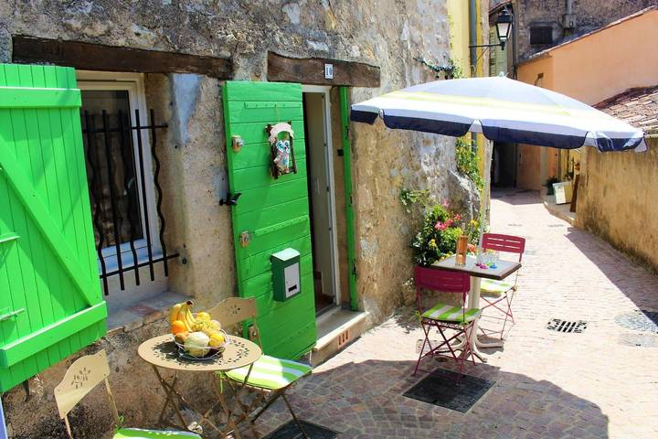 Casa vacanze 'Au Bon Accueil' con vista montagna, terrazza privata e Wi-Fi in Fayence, Draguignan e dintorni