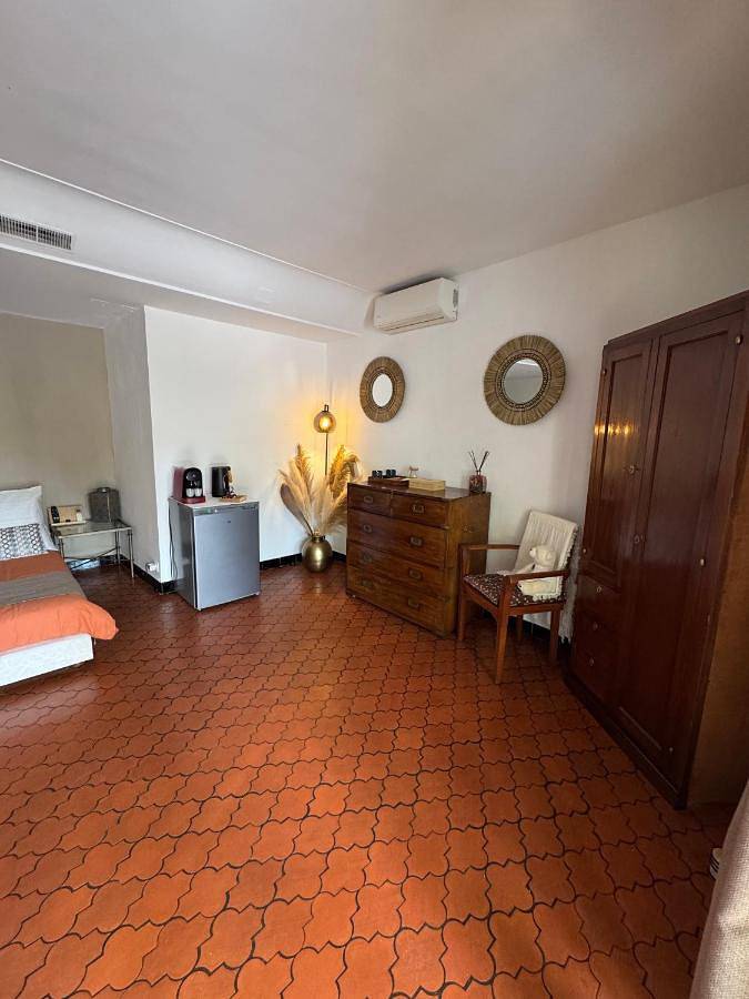 Chambre d’hôte pour 2 personnes, avec jardin et piscine à Toulon - 4