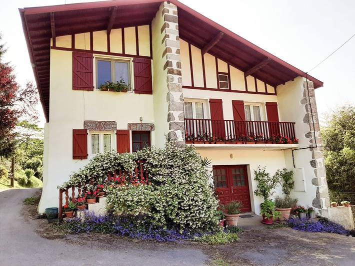 Gîte pour 6 personnes à Saint-Esteben