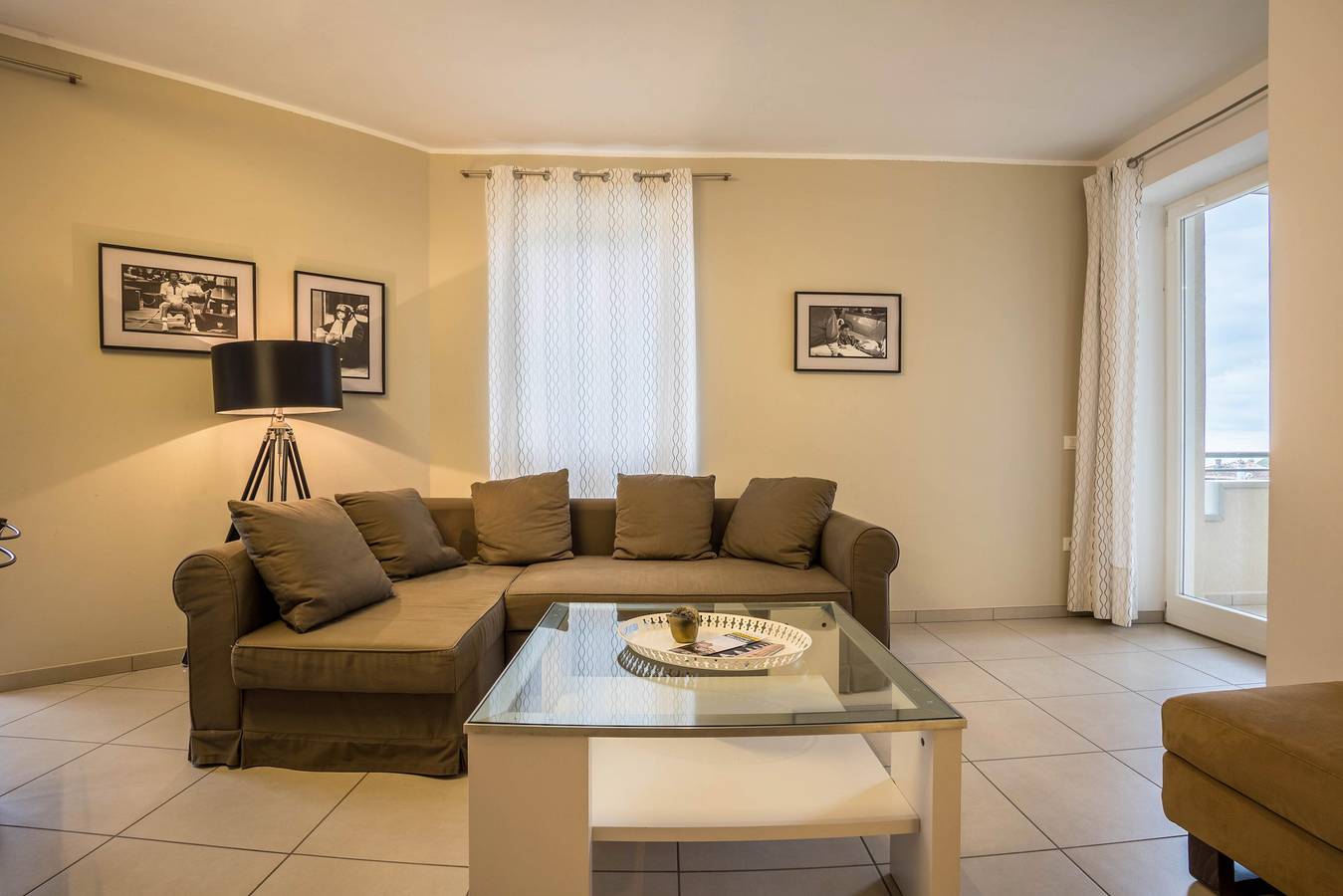 Entire apartment, Apartment 'La Villa Tesoro' with Lake View, Shared Pool and Wi-Fi in Tignale, Garda Mountains