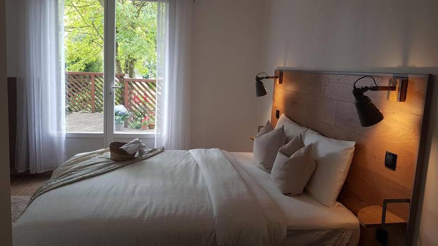 Gîte pour 2 personnes, avec Balcon ainsi que Terrasse et Jardin à Vétheuil