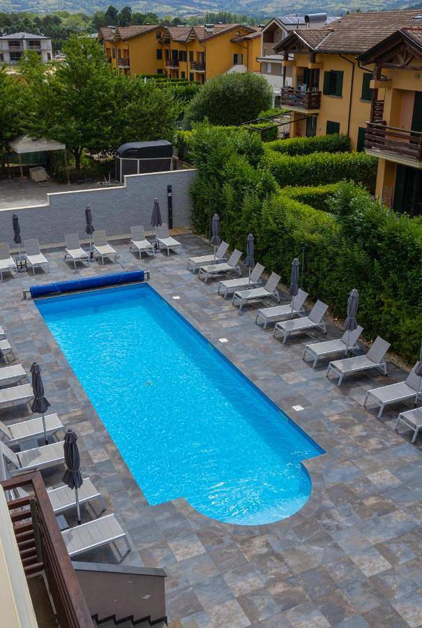 Appartamento per 2 persone, con Idromassaggio e Piscina nonché Sauna e Panorama a Castel di Sangro