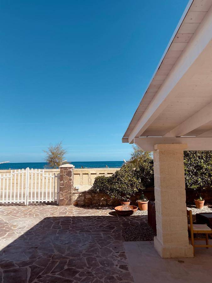 Villa Petronilla sul mare in Savelletri, Fasano