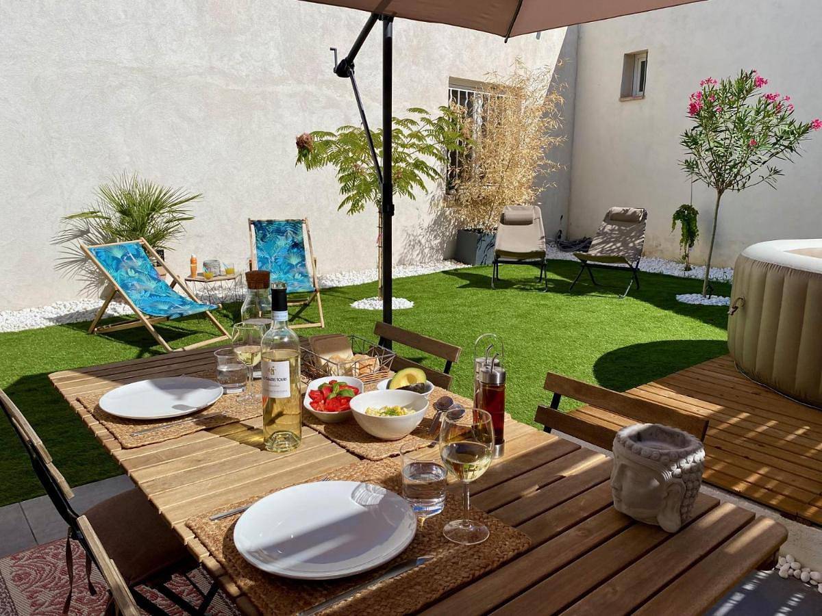 Appartement entier, Tiny Harmony - Logement confortable avec jardin et jacuzzi privés près d’Aix en Provence in Venelles, Région d'Aix-en-Provence