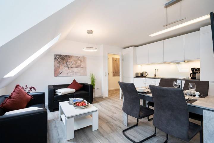 Ganze Wohnung, Modernes 3-Zimmer App. für 4 Pers. mit Pkw-Stellplatz, Wlan, Nespresso Maschine. in Tinnum, Sylt (Gemeinde)