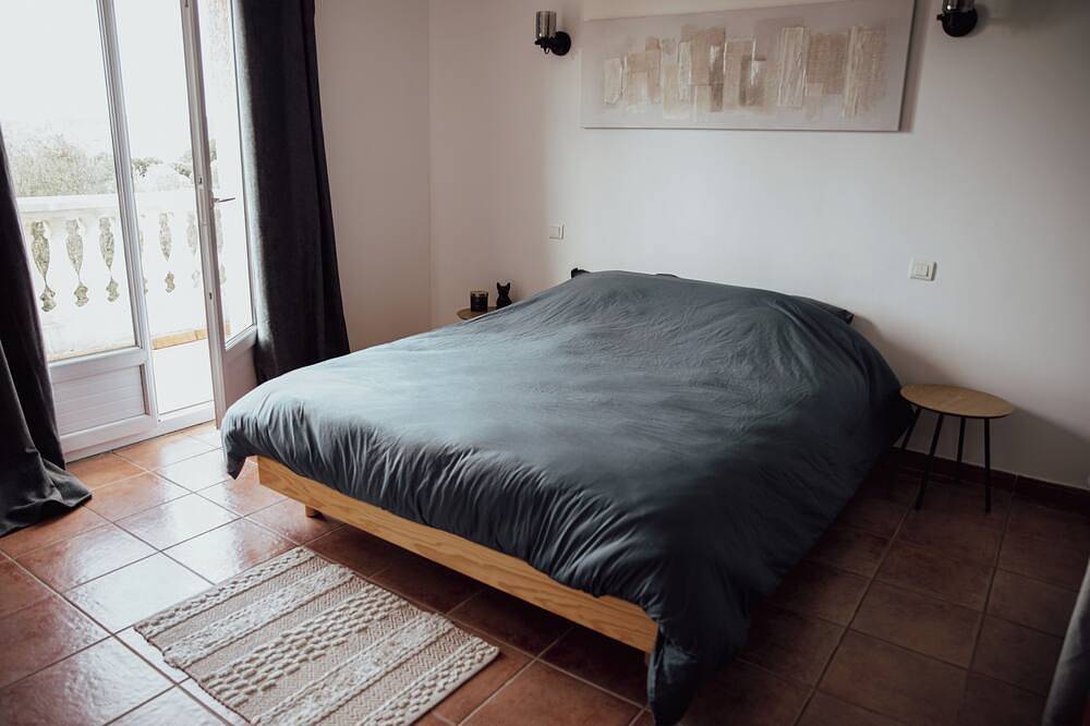 Villa 8 people, Gravone valley, exceptional view of Ajaccio in Peri, Ajaccio und Umgebung