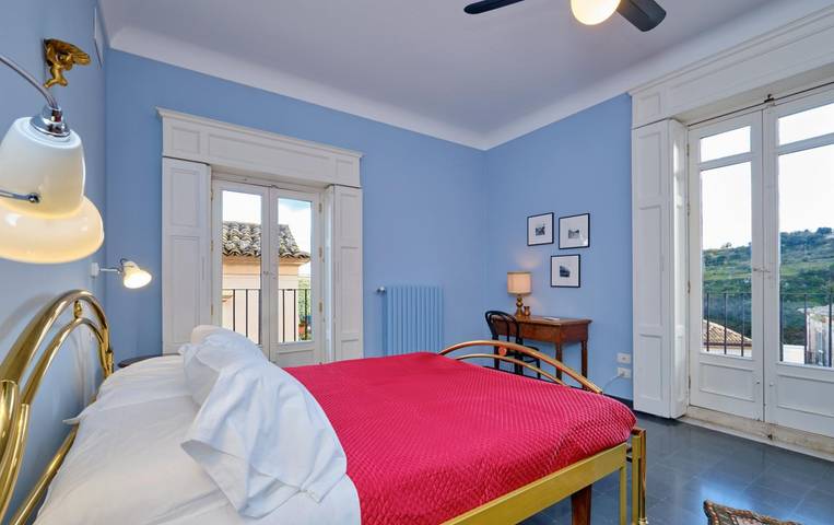 Apartamento entero, Apartamento de vacaciones para 3 personas con balcón/terraza in Ragusa (Sicilia), Provincia de Ragusa
