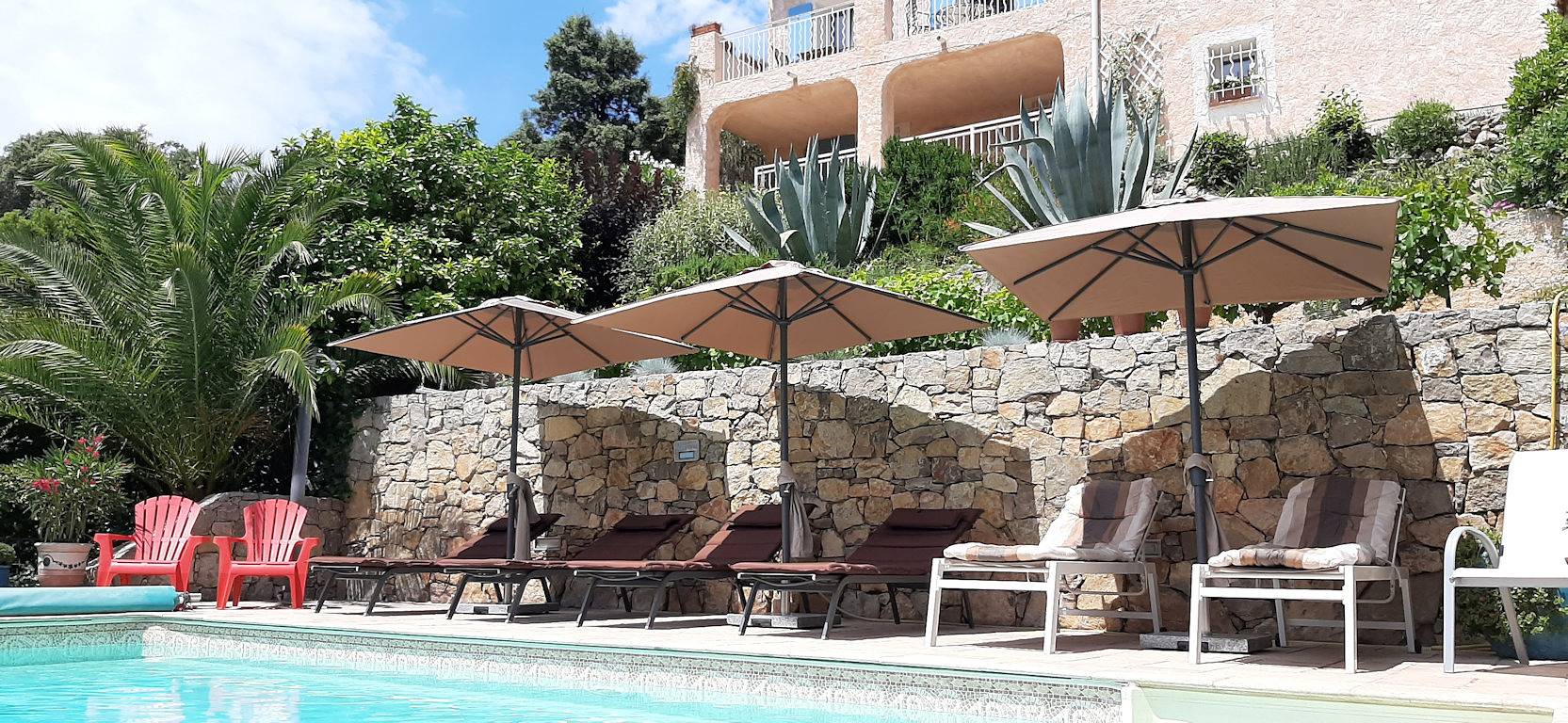 Villa Les Hauts de Taradeau, entre mer et Verdon - Chambre 1 in Taradeau, Région de Draguignan