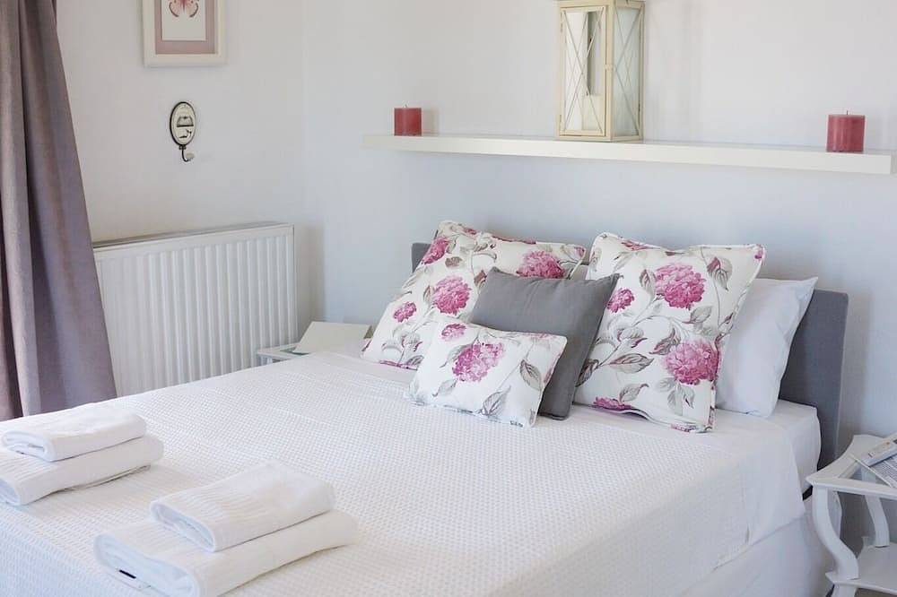 Skiathos Town House in Sporades