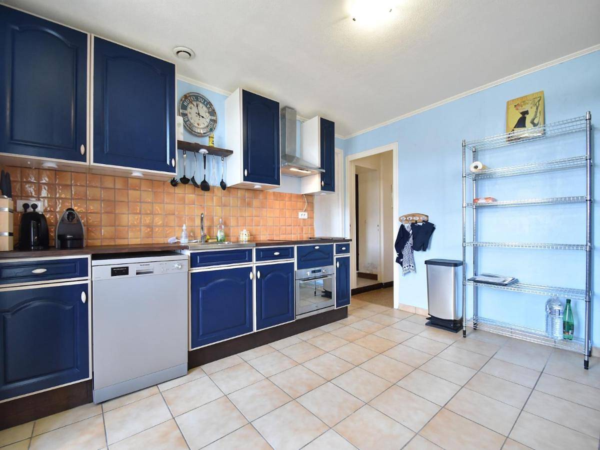 Holiday Home in Grury with Pool & Garden in Grury, Région d'Autun