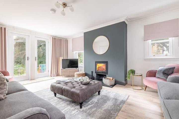 Ferienhaus für 8 Personen, mit Garten und Whirlpool - 1