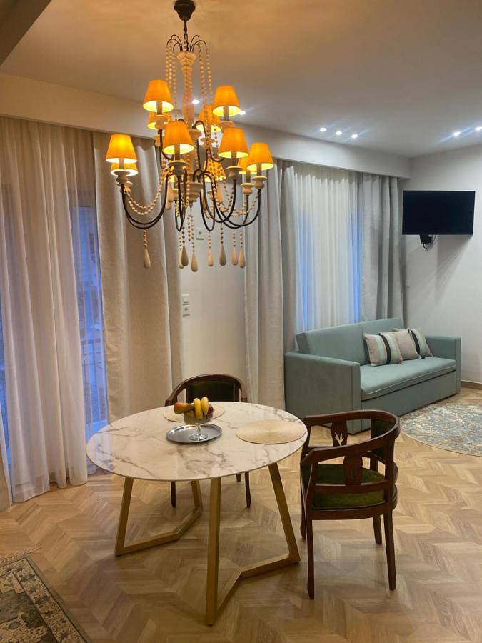Gîte pour 4 personnes, avec Balcon ainsi que Terrasse et Vue à Serrès - 2