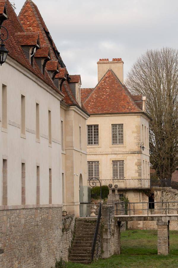 Hôtel pour 2 personnes, avec sauna et jardin ainsi que piscine et vue, animaux acceptés à Gilly-lès-Cîteaux - 3