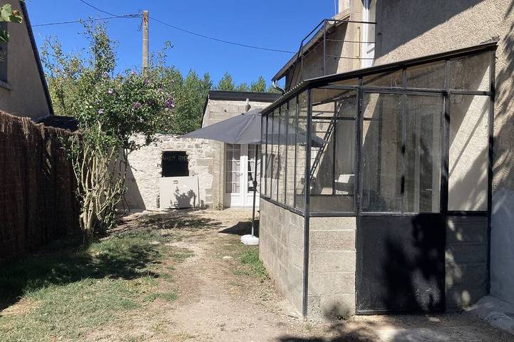 Equipped kitchen, 2 bedrooms, living room, garden, 10min from Parc de Beauval. in Noyers-sur-Cher, Romorantin-Lanthenay und Umgebung