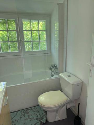 Maison d’hôte pour 4 personnes, avec vue et jardin ainsi que terrasse et piscine à Brive-la-Gaillarde - 3