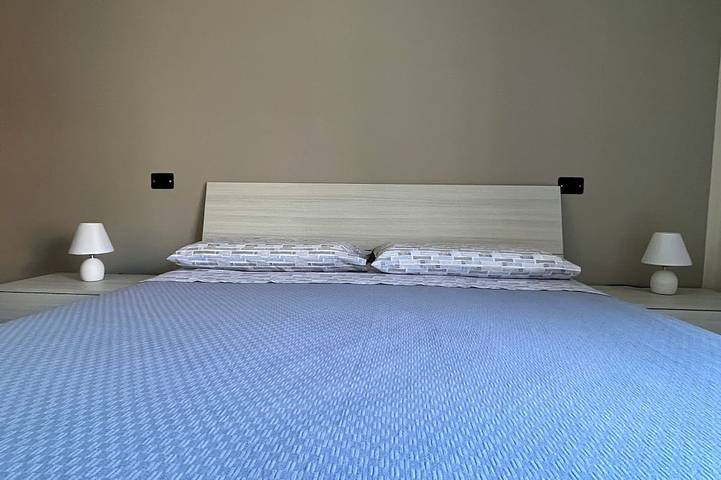 Appartamento intero, La dimora nelle Rue. Authentic Italian Escape: Modern Comfort & Mountain Views in Civitella Roveto, Provincia di L'Aquila