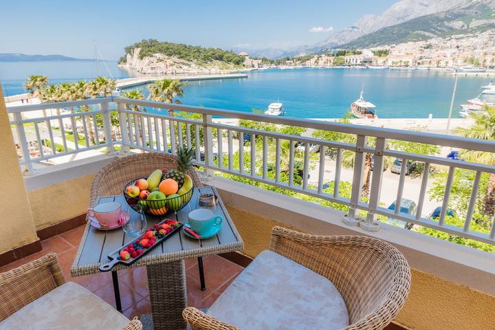 Apartament wakacyjny dla 3 osób, z balkon/ taras i balkon w Makarska