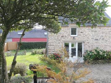 Gîte pour 4 personnes, avec jardin à Plaudren
