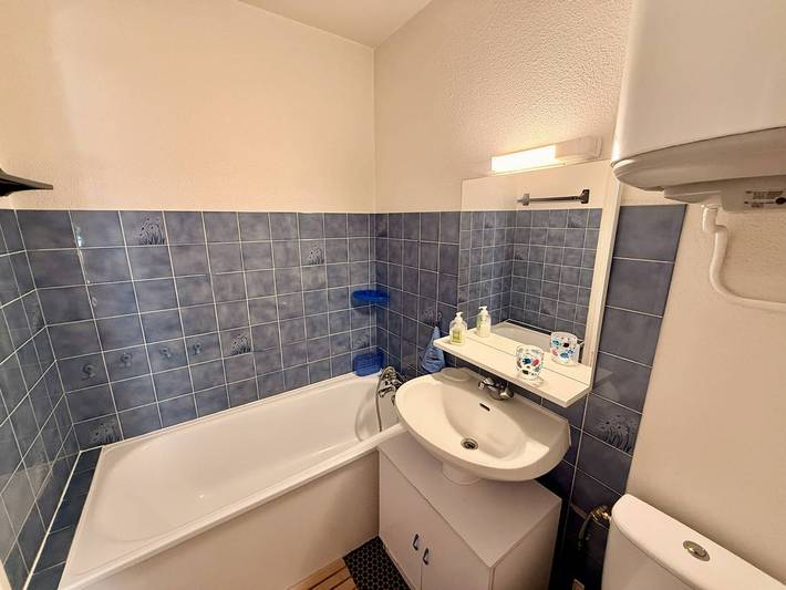 Ganzes Studio, Arcachon: Studio Cabine pour 4 à 600m Plage, Balcon, Parking, Centre Proche in Arcachon, Arcachon und Umgebung