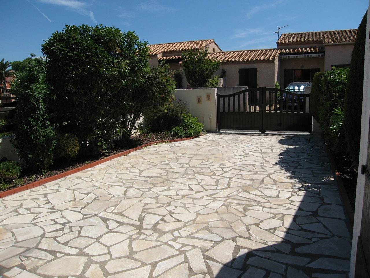 Villa con patio, barbacoa y veranda, cerca de la playa y comercios en Saint Cyprien in Saint-Cyprien-Plage, Saint-Cyprien