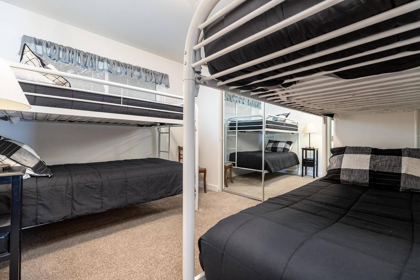 Ganze Wohnung, Spacious-2Br-Mountain setting-Near trails-Hot tub in Sandy, Salt Lake County (UT)