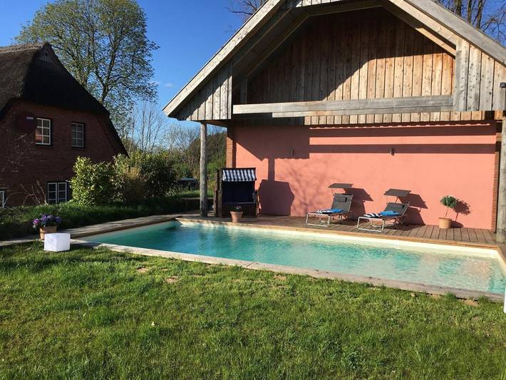 Ferienwohnung für 2 Personen, mit Garten und Pool sowie Seeblick in Groß Wittensee - 3