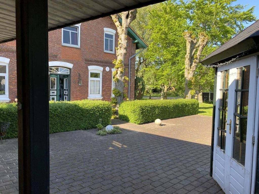 Huus Rungholt Comfortable holiday residence in Lehe, Halbinsel Eiderstedt