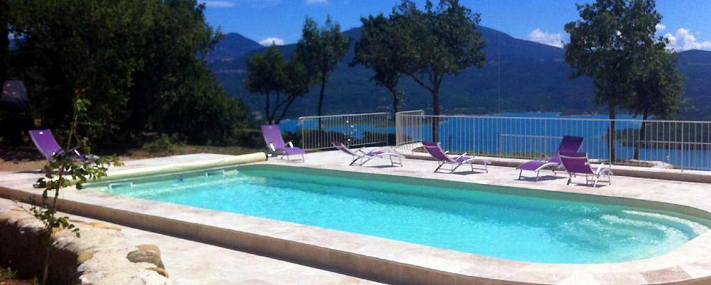 Chambre d’hôte pour 2 personnes, avec jardin ainsi que vue et piscine à Sainte-Croix-du-Verdon