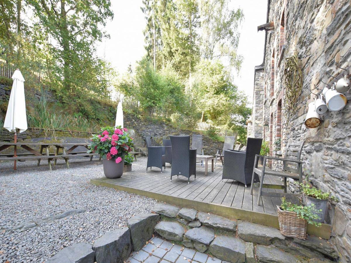 Six-Bedroom Holiday Home in Bastogne, Parc naturel Haute-Sûre Forêt d'Anlier