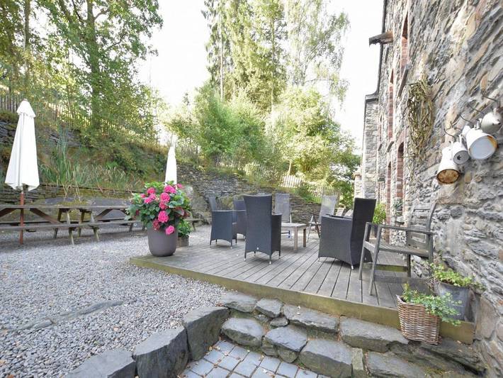 Maison de vacances pour 18 personnes, avec Jardin et Sauna à Bastogne