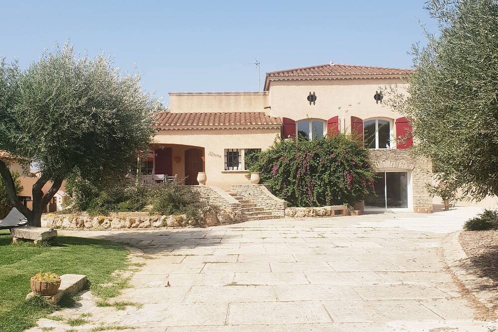 Villa \"la noune\" with fully air-conditioned pool near the beach in Lunel, Côte d'Améthyste