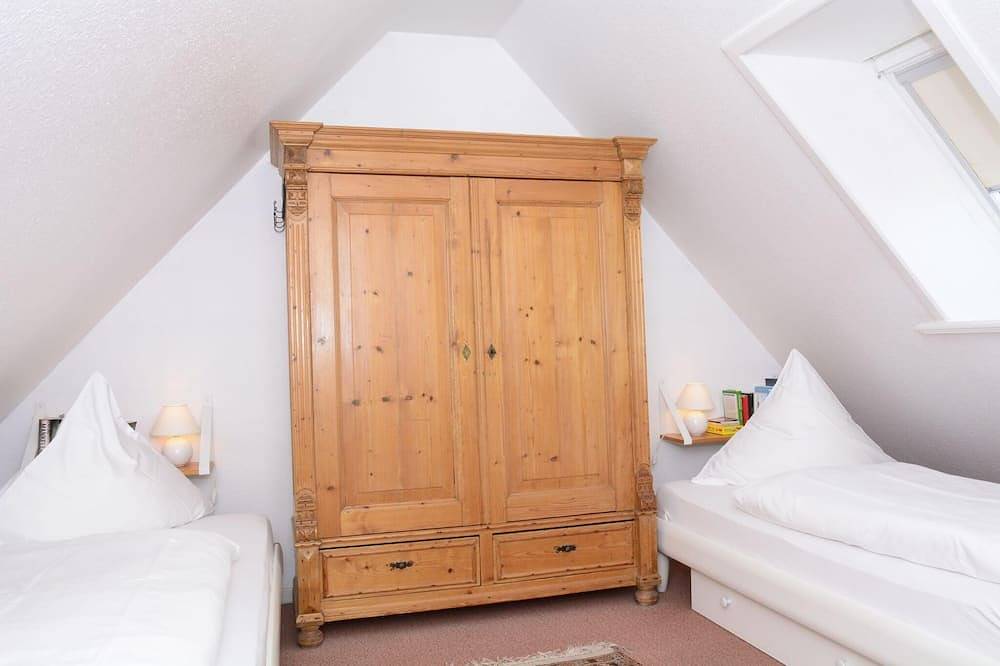 Ganze Wohnung, Gemütliche 2-Zimmer Ferienwohnung mit ca. 45 m² Wohnfläche, für 2 Personen in Wenningstedt, Sylt