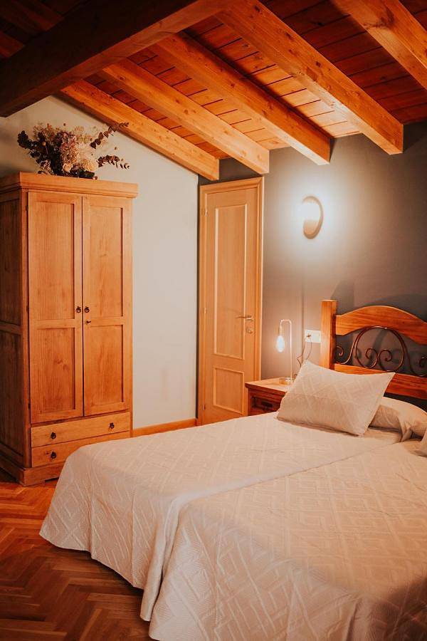 Casa rural para 12 personas, con vistas y balcón en Álava - 3