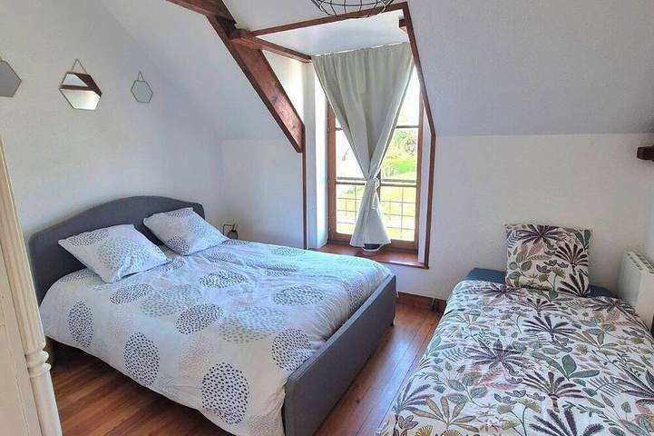 Location de vacances pour 13 personnes, avec jardin à Longueville - 4