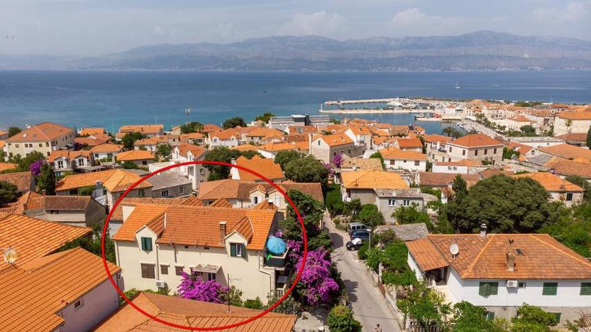 Apartament wakacyjny dla 5 osób, z Taras w Supetar
